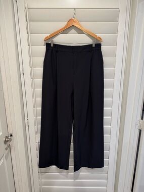 ALO Yoga Black High- Waist Pursuit Trousers ( Regular )